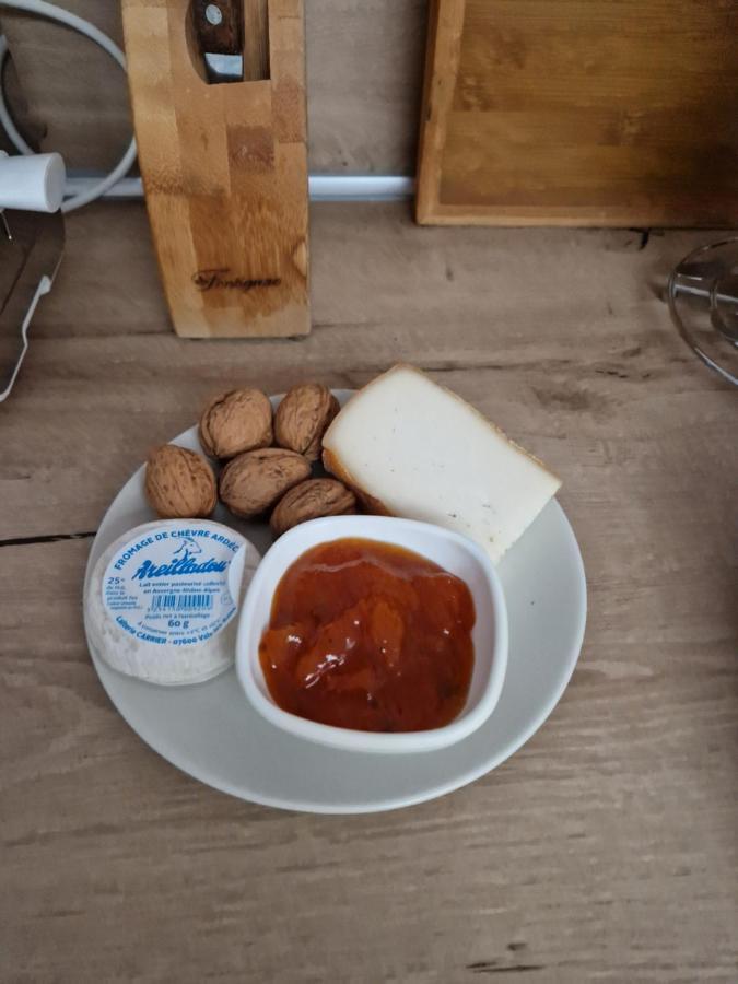 Gite Le Coutelier Asperjoc Exteriör bild